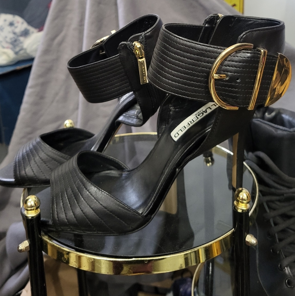 Size 7.5 Like New Karl LAGERFELD Black and Gold Women's Heeled Sandals